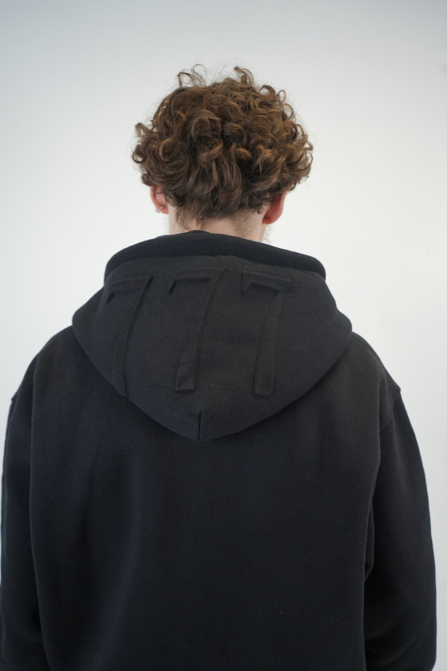 EMPEROR 777 HOODIE - BLACK
